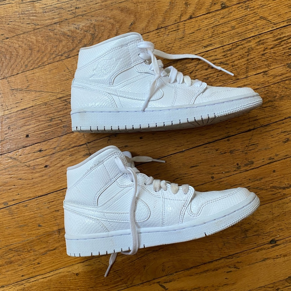 Women’s air jordan highs
